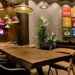Hotel One Bonn-hauptbahnhof 3*