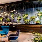 One Bonn-hauptbahnhof Hotel