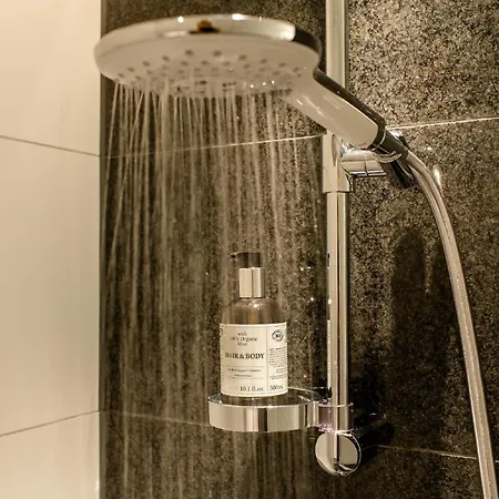 One Bonn-hauptbahnhof Hotel *