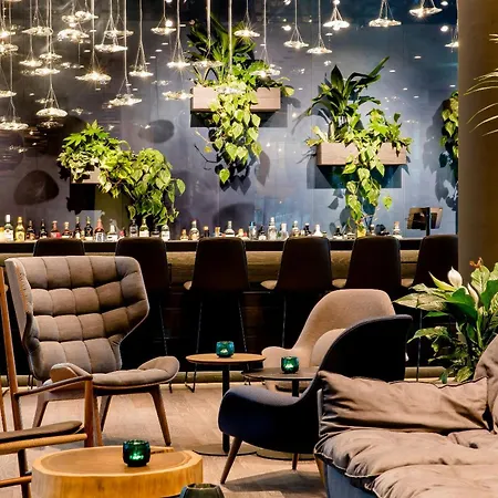 One Bonn-hauptbahnhof 3*