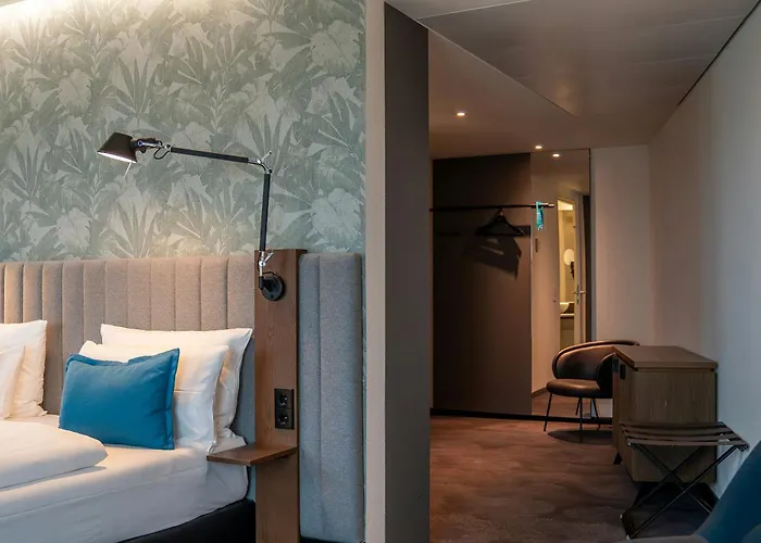 One Bonn-hauptbahnhof Hotel 3*