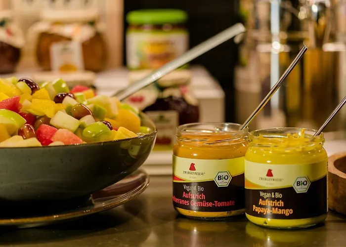 One Bonn-hauptbahnhof Hotel 3*