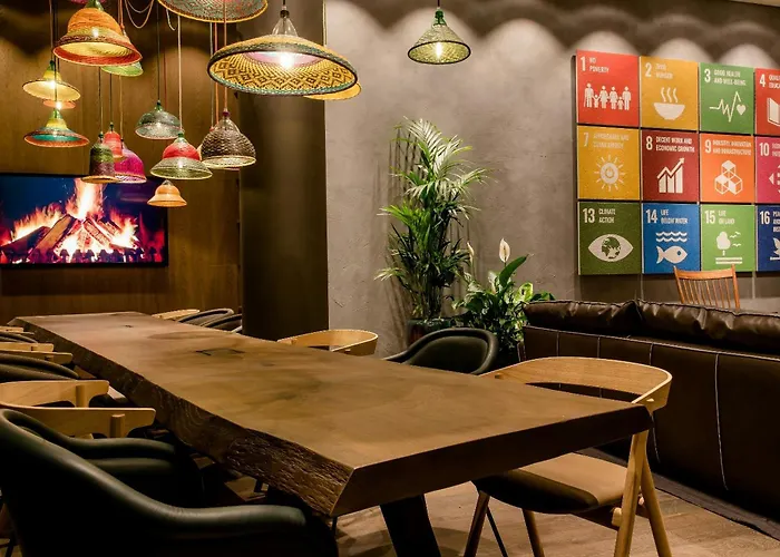 Hotel One Bonn-hauptbahnhof 3*