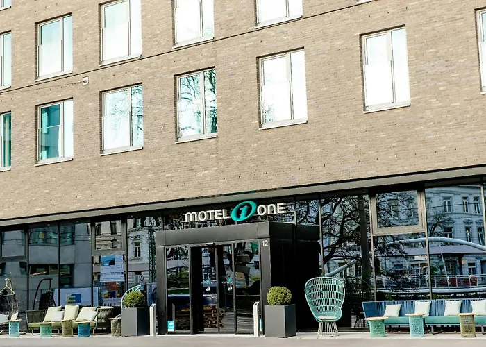 One Bonn-hauptbahnhof